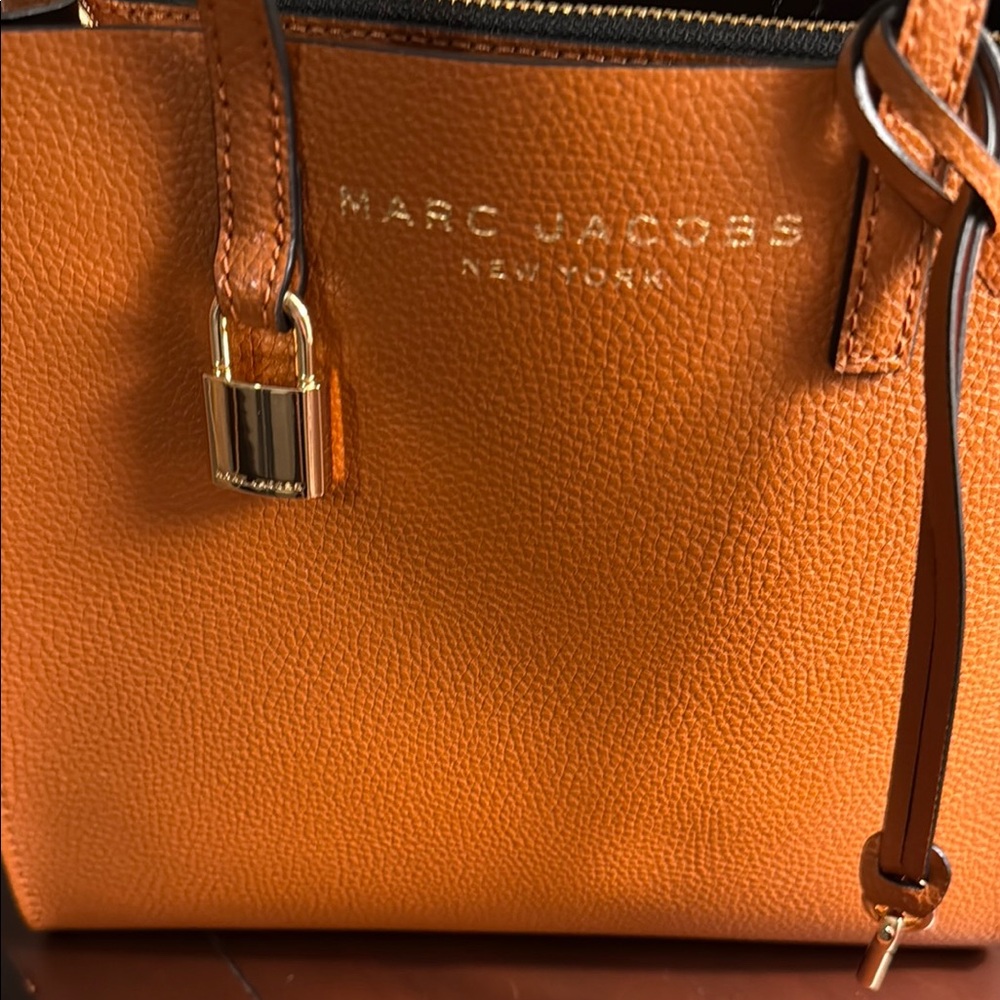 NWOT Marc Jacobs Brown Leather Tote with Gold Hardware - Picture 3 of 4